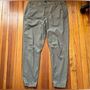 Cuts Clothing AO Jogger